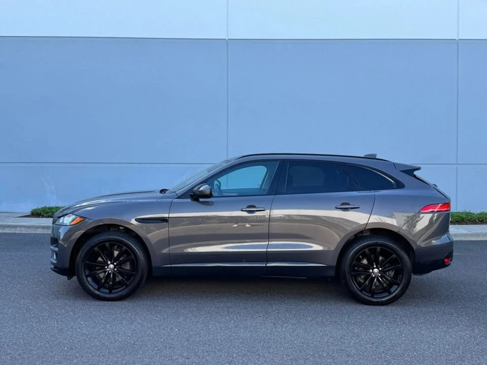 2017 Jaguar F-Pace - Image 3 of 20