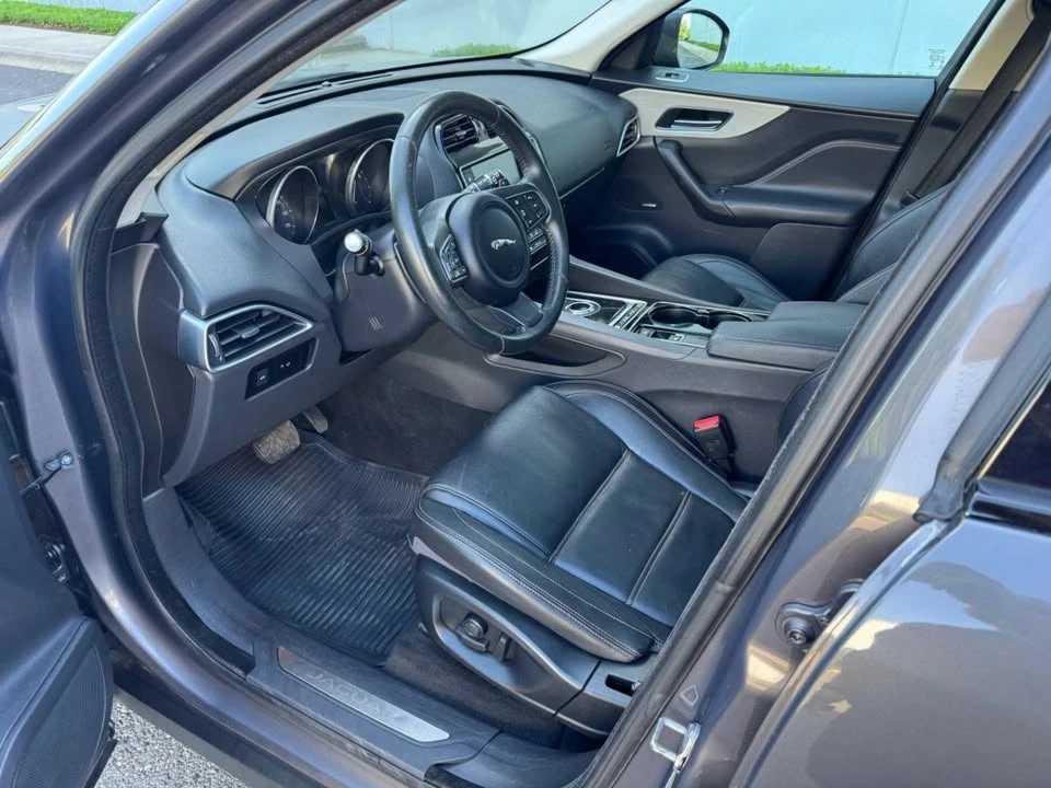 2017 Jaguar F-Pace - Image 11 of 20