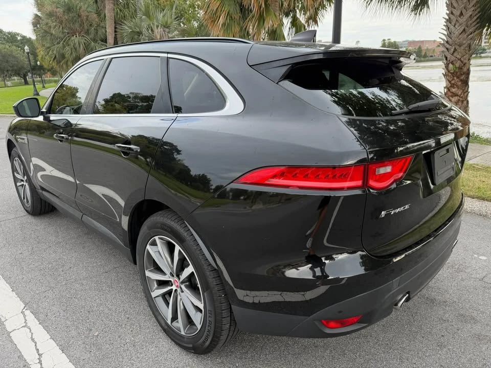 2017 Jaguar F-Pace - Image 17 of 20