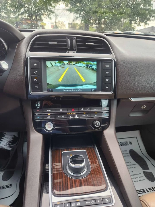 2017 Jaguar F-Pace - Image 13 of 13