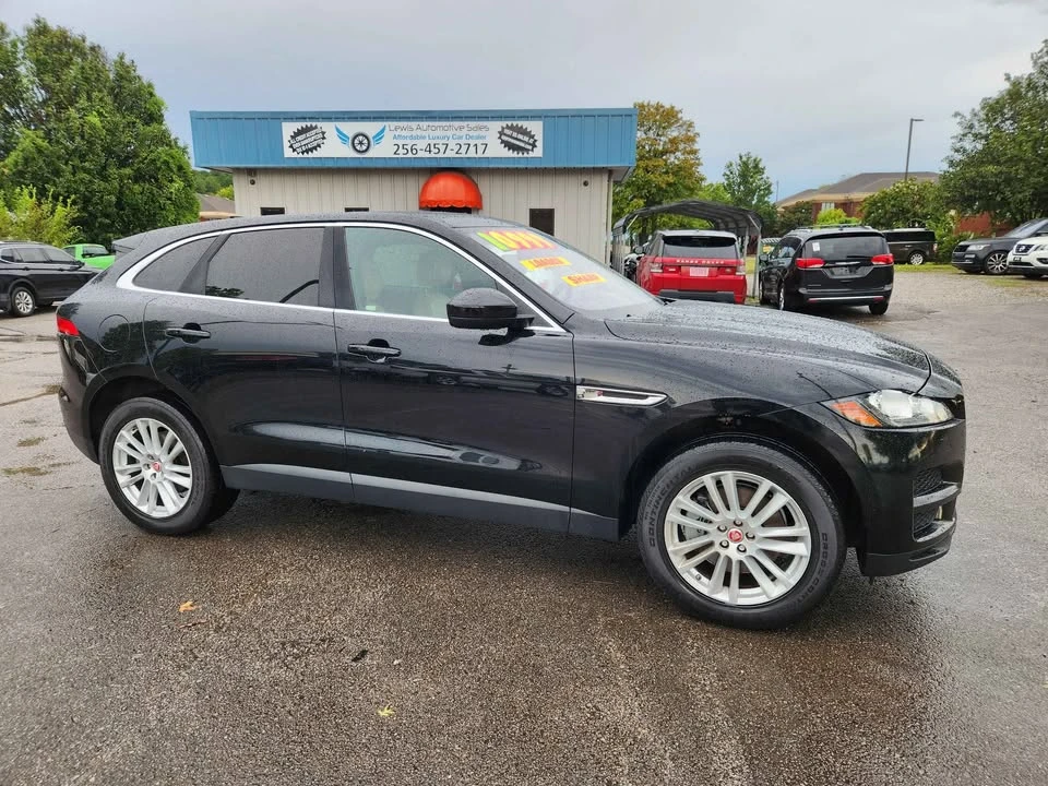 2017 Jaguar F-Pace - Image 2 of 13
