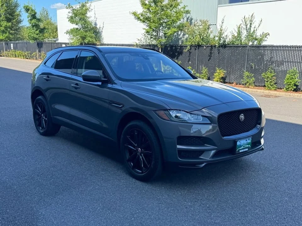 2017 Jaguar F-Pace - Image 8 of 20