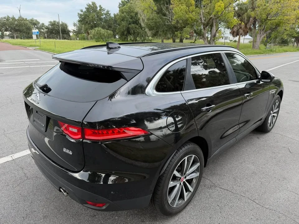 2017 Jaguar F-Pace - Image 19 of 20