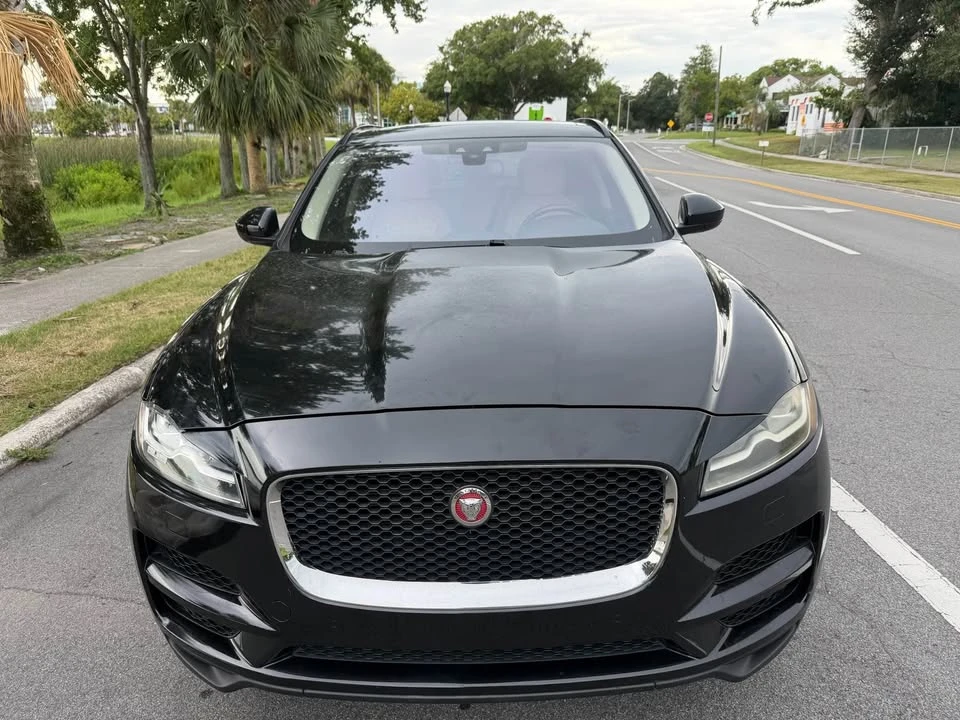 2017 Jaguar F-Pace - Image 4 of 20