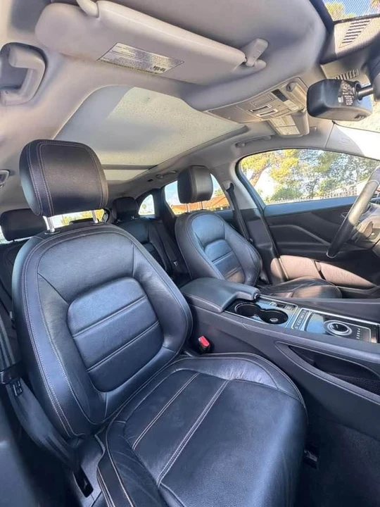 2017 Jaguar F-Pace - Image 5 of 9