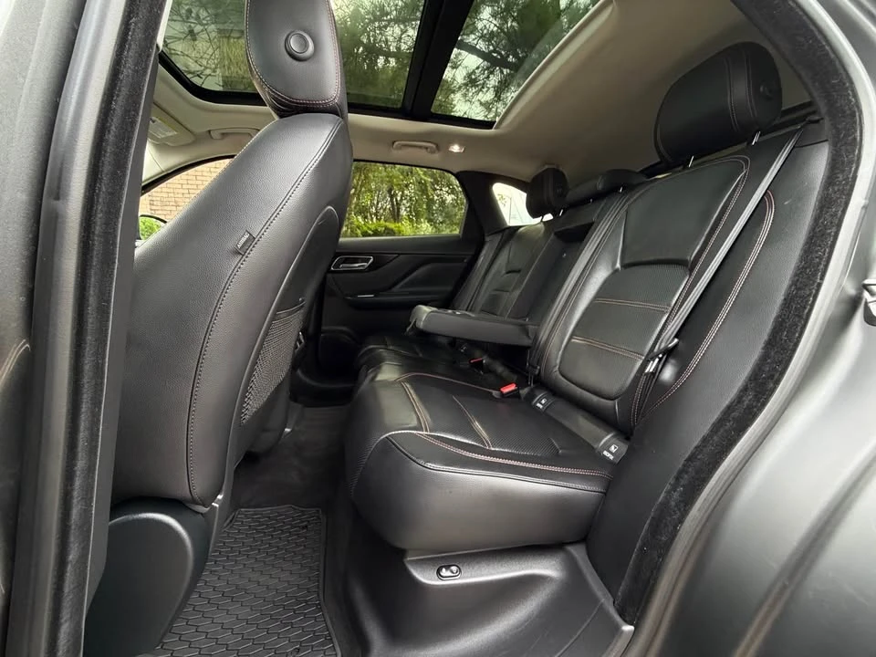 2017 Jaguar F-Pace - Image 14 of 20