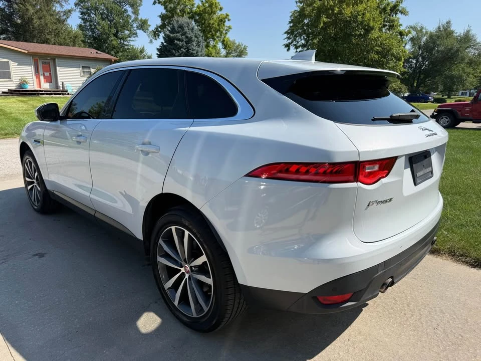 2017 Jaguar F-Pace - Image 17 of 17