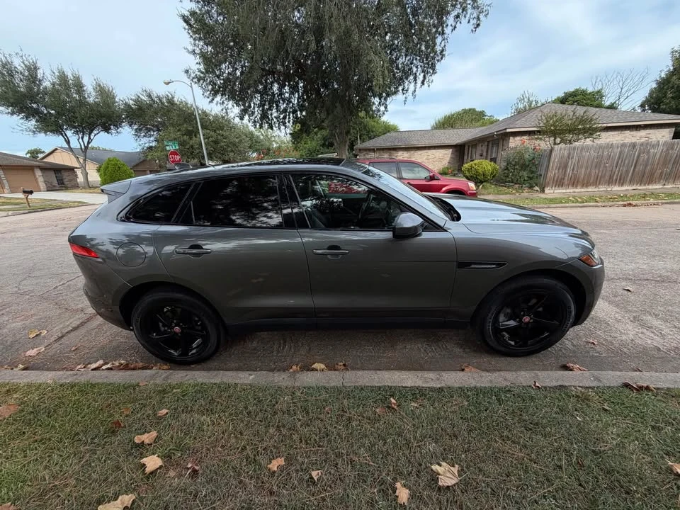 2017 Jaguar F-Pace - Image 5 of 20