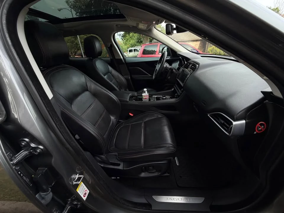 2017 Jaguar F-Pace - Image 16 of 20