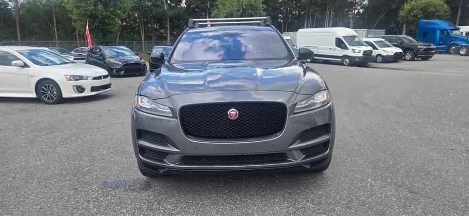 2017 Jaguar F-Pace - Image 2 of 18