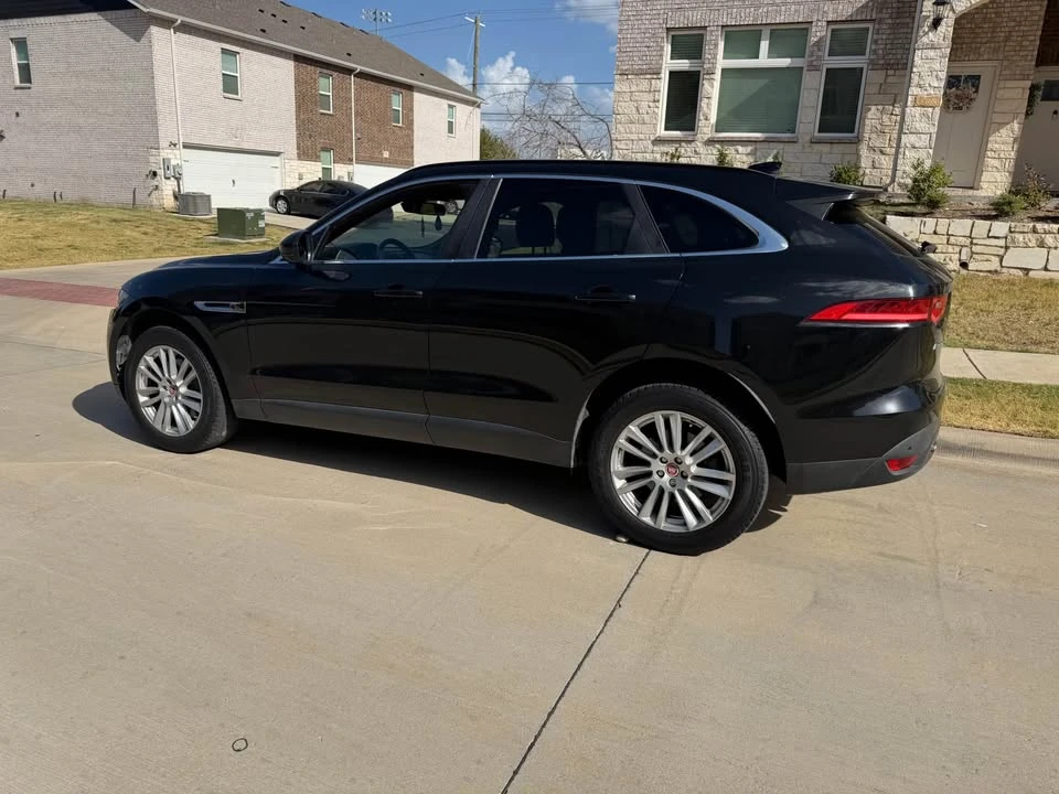2017 Jaguar F-Pace - Image 4 of 12