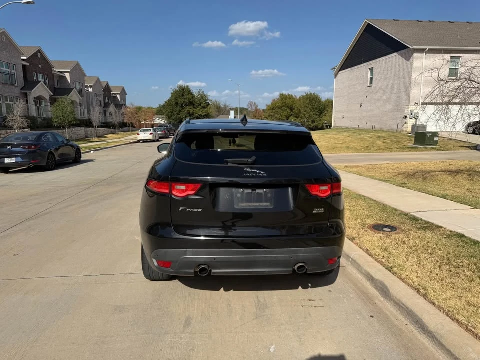 2017 Jaguar F-Pace - Image 6 of 12