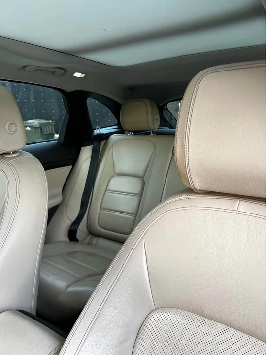 2017 Jaguar F-Pace - Image 7 of 9
