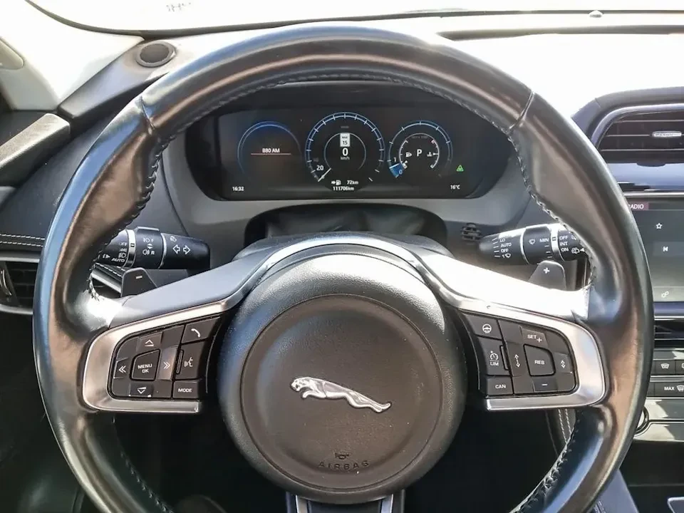 2017 Jaguar F-Pace - Image 8 of 14