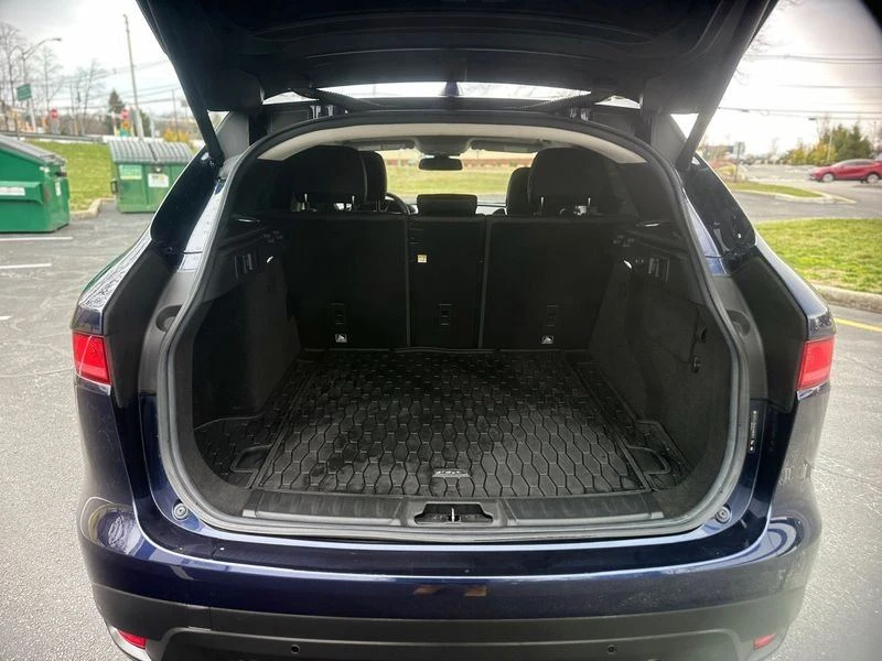 2017 Jaguar F-Pace - Image 13 of 18