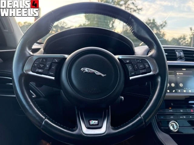 2017 Jaguar F-Pace - Image 12 of 20