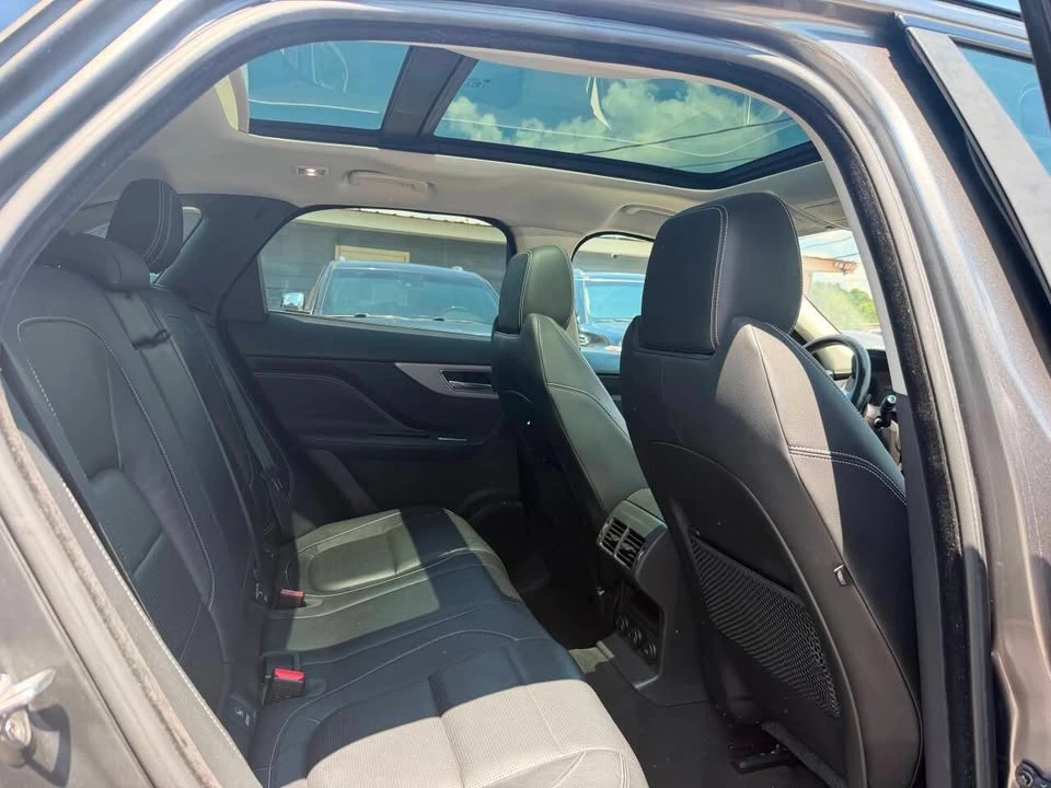 2017 Jaguar F-Pace - Image 16 of 20