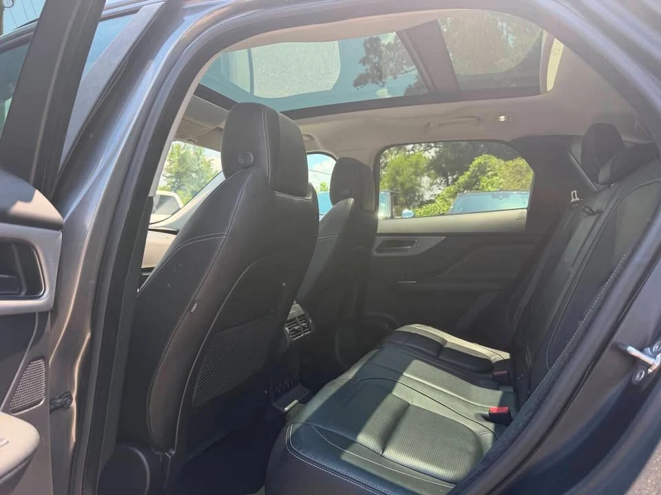 2017 Jaguar F-Pace - Image 15 of 20
