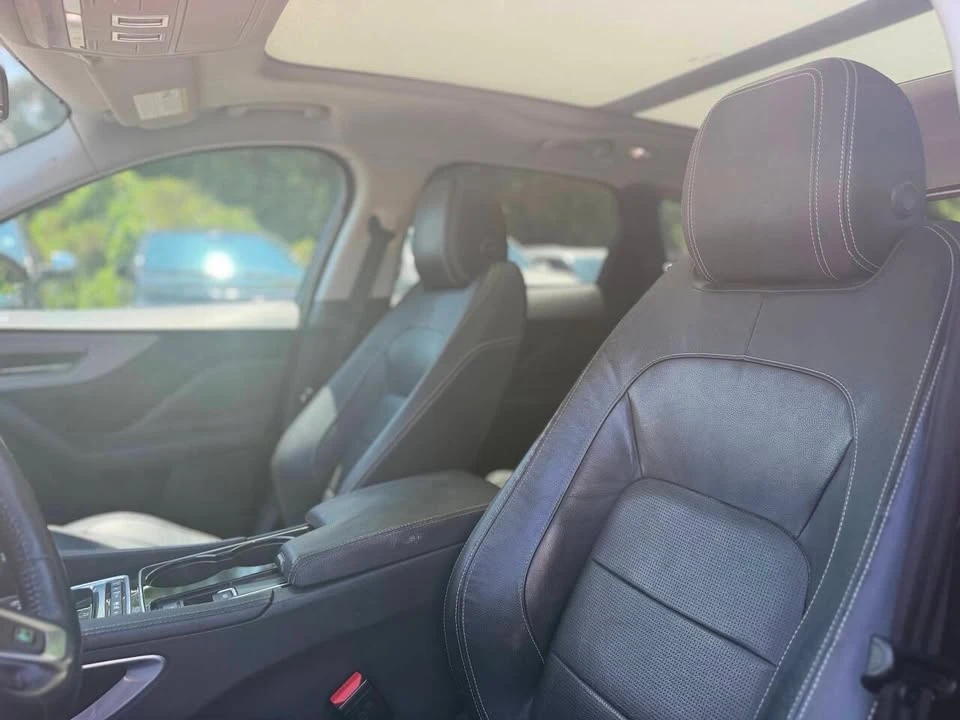 2017 Jaguar F-Pace - Image 8 of 20