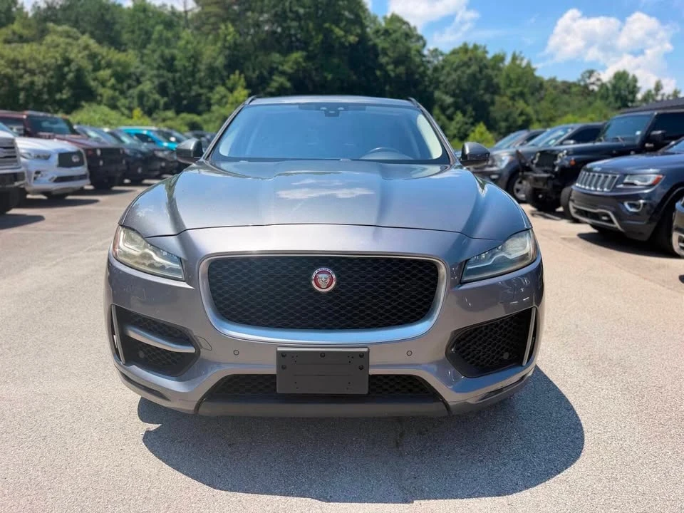 2017 Jaguar F-Pace - Image 2 of 20