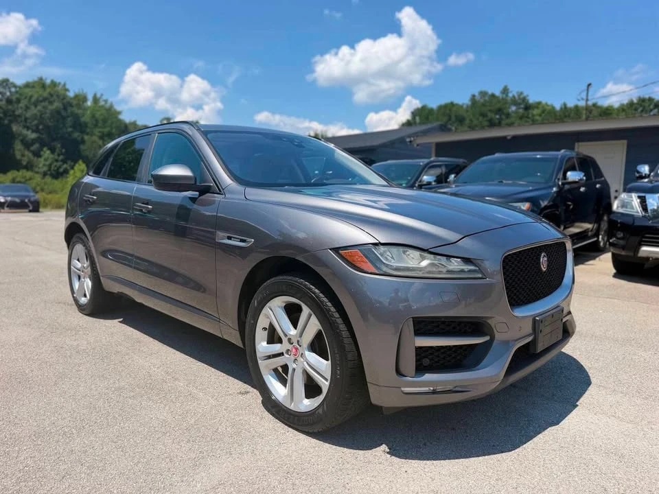 2017 Jaguar F-Pace - Image 3 of 20