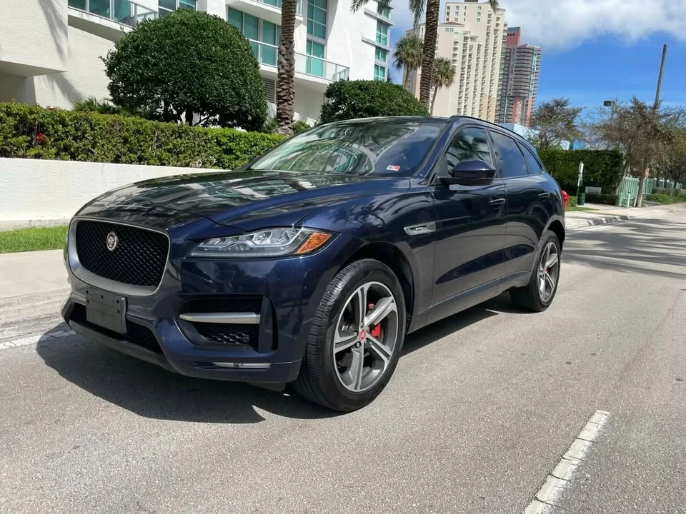 2017 Jaguar F-Pace - Image 4 of 20