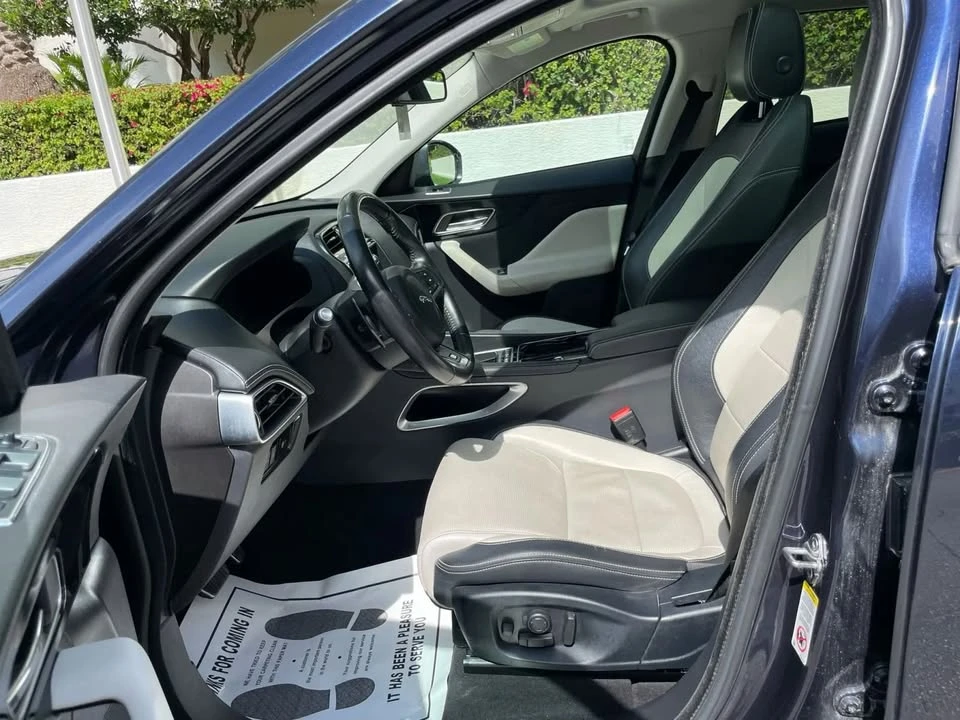 2017 Jaguar F-Pace - Image 19 of 20