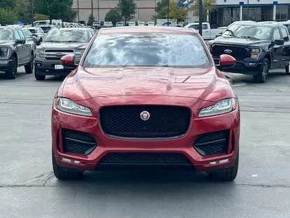 2017 Jaguar F-Pace - Image 3 of 15