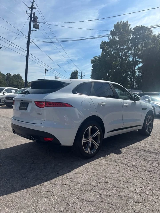2017 Jaguar F-Pace - Image 4 of 20