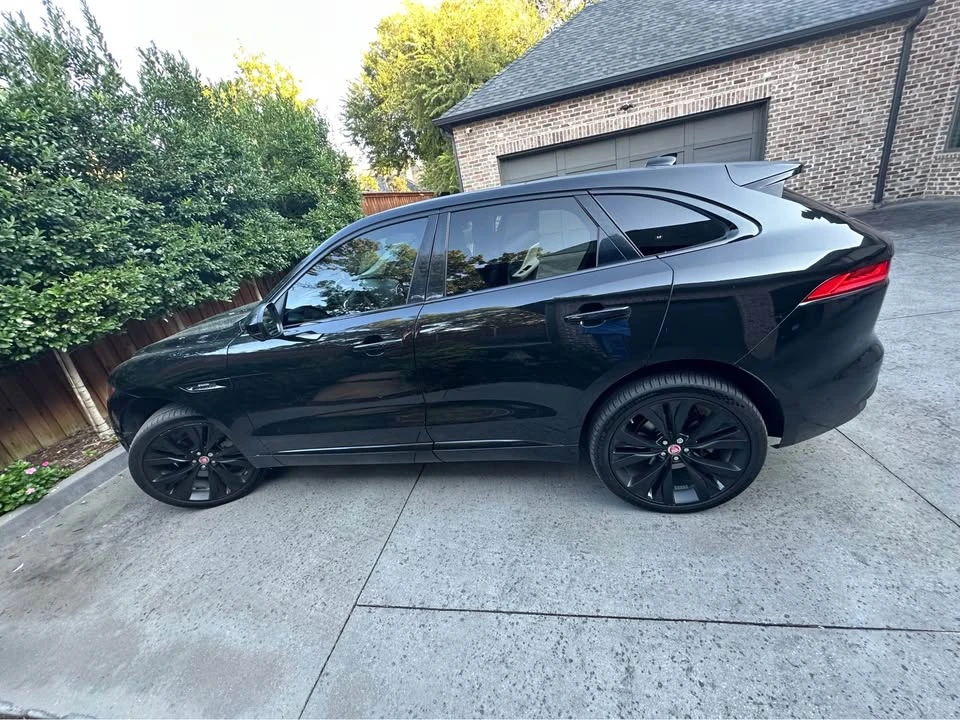 2017 Jaguar F-Pace - Image 6 of 11
