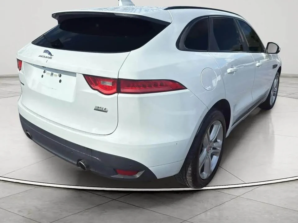 2017 Jaguar F-Pace - Image 5 of 14