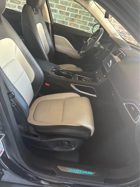 2017 Jaguar F-Pace - Image 10 of 11
