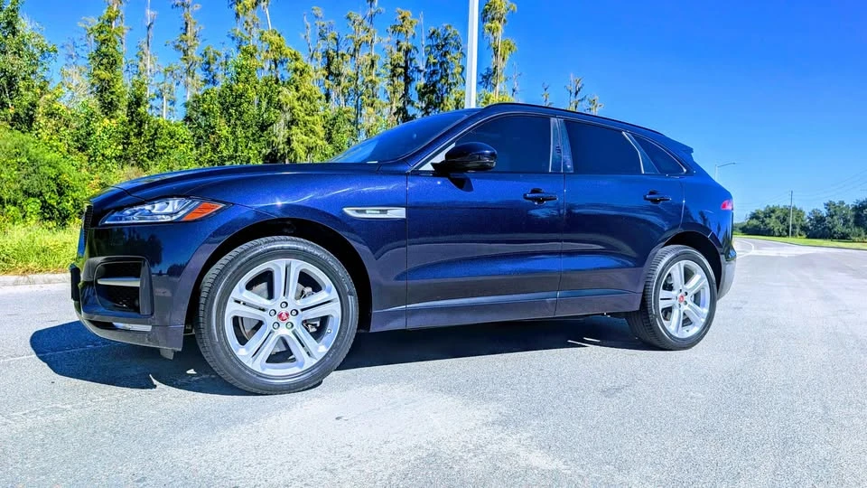 2017 Jaguar F-Pace - Image 2 of 12
