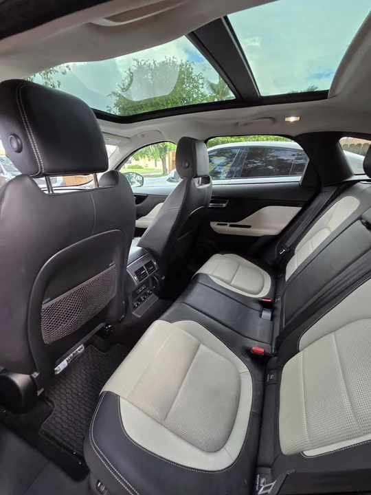 2017 Jaguar F-Pace - Image 6 of 19