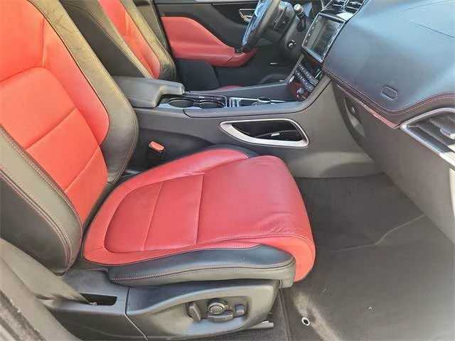 2017 Jaguar F-Pace - Image 14 of 15