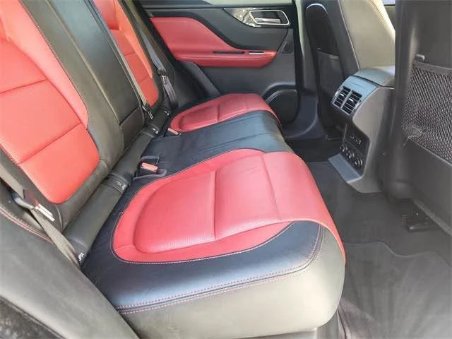 2017 Jaguar F-Pace - Image 13 of 15