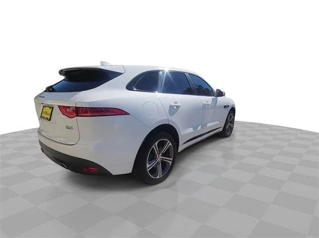 2017 Jaguar F-Pace - Image 7 of 15