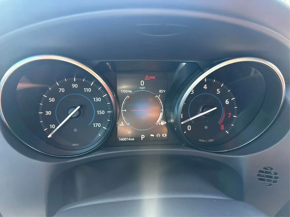 2017 Jaguar F-Pace - Image 11 of 15