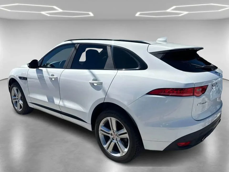 2017 Jaguar F-Pace - Image 5 of 15