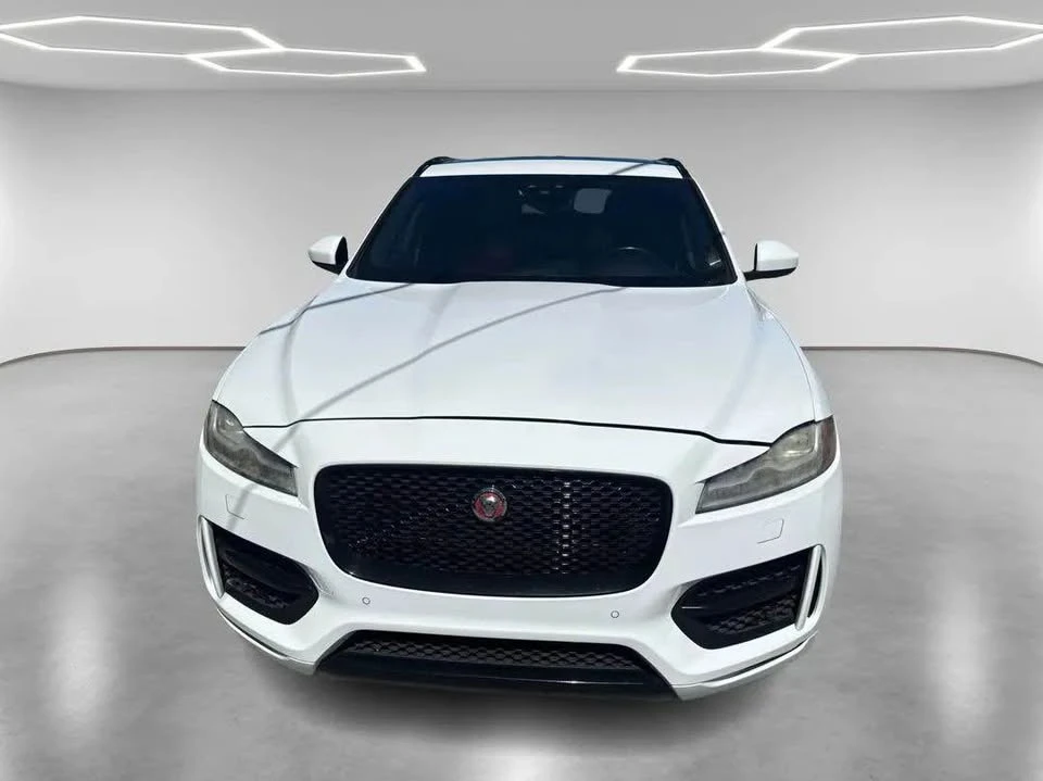 2017 Jaguar F-Pace - Image 2 of 15