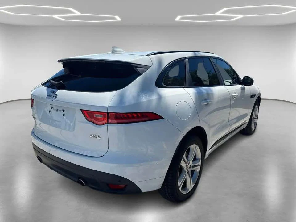 2017 Jaguar F-Pace - Image 7 of 15