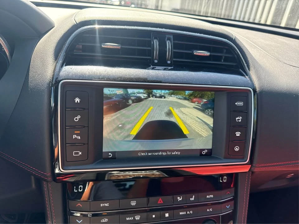 2017 Jaguar F-Pace - Image 13 of 15