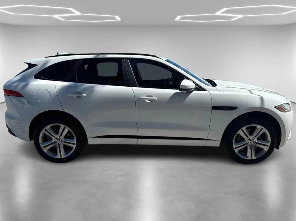 2017 Jaguar F-Pace - Image 4 of 15