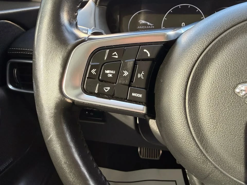 2017 Jaguar F-Pace - Image 8 of 20
