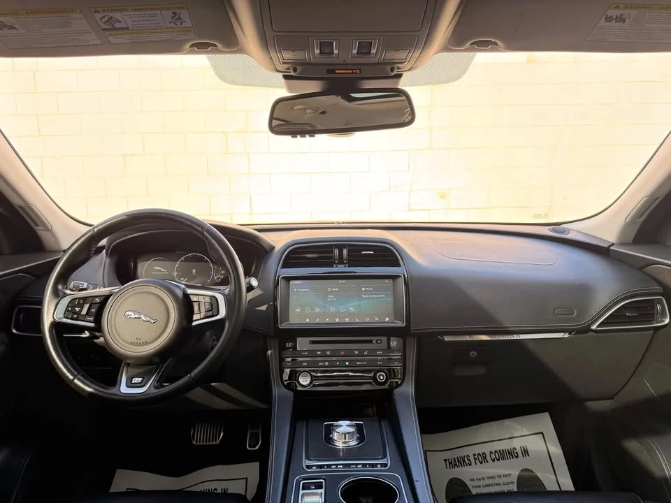 2017 Jaguar F-Pace - Image 10 of 20