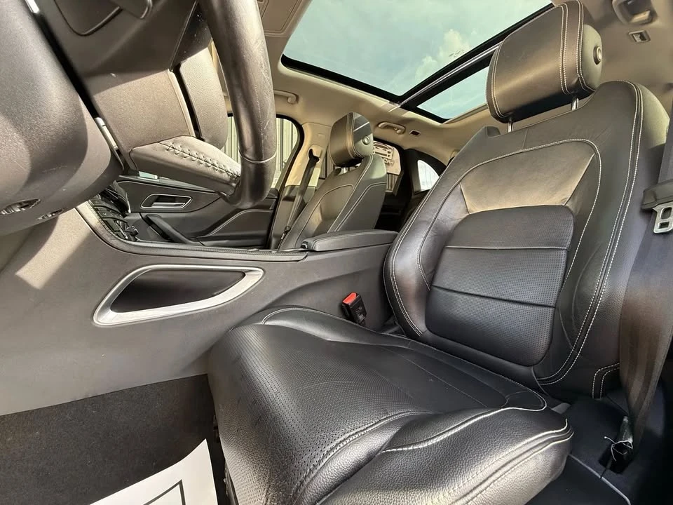 2017 Jaguar F-Pace - Image 17 of 20