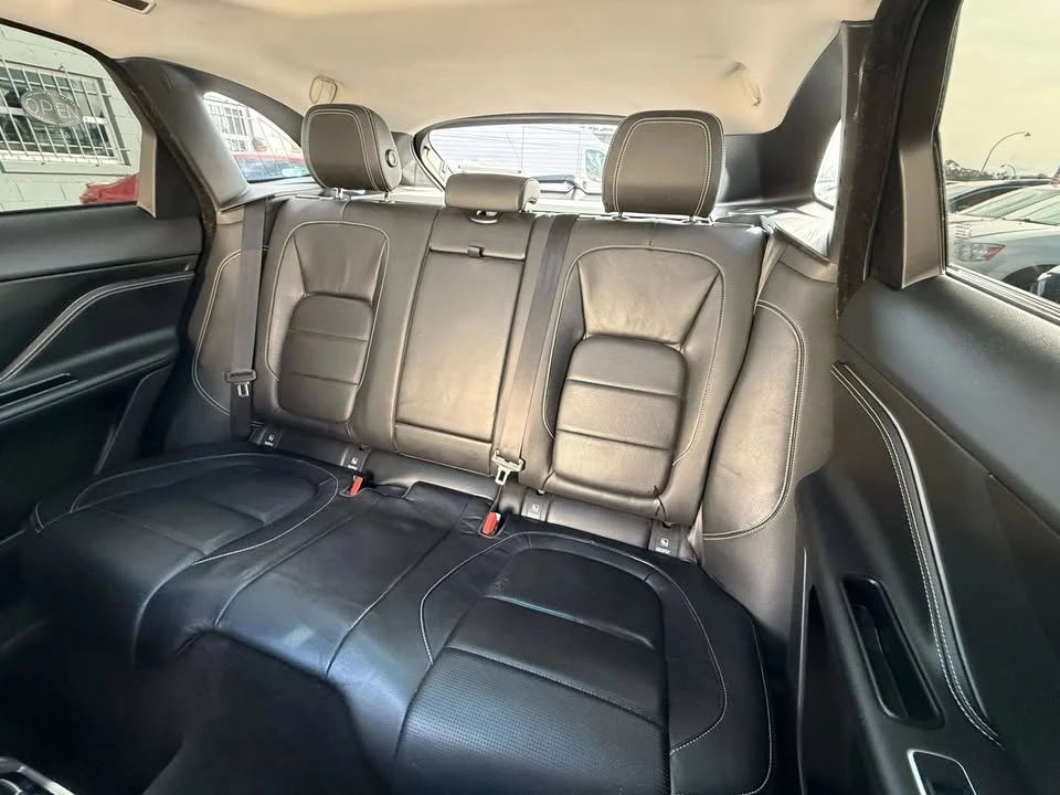 2017 Jaguar F-Pace - Image 18 of 20