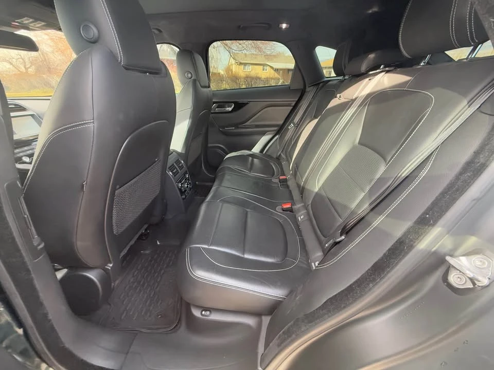 2017 Jaguar F-Pace - Image 9 of 14