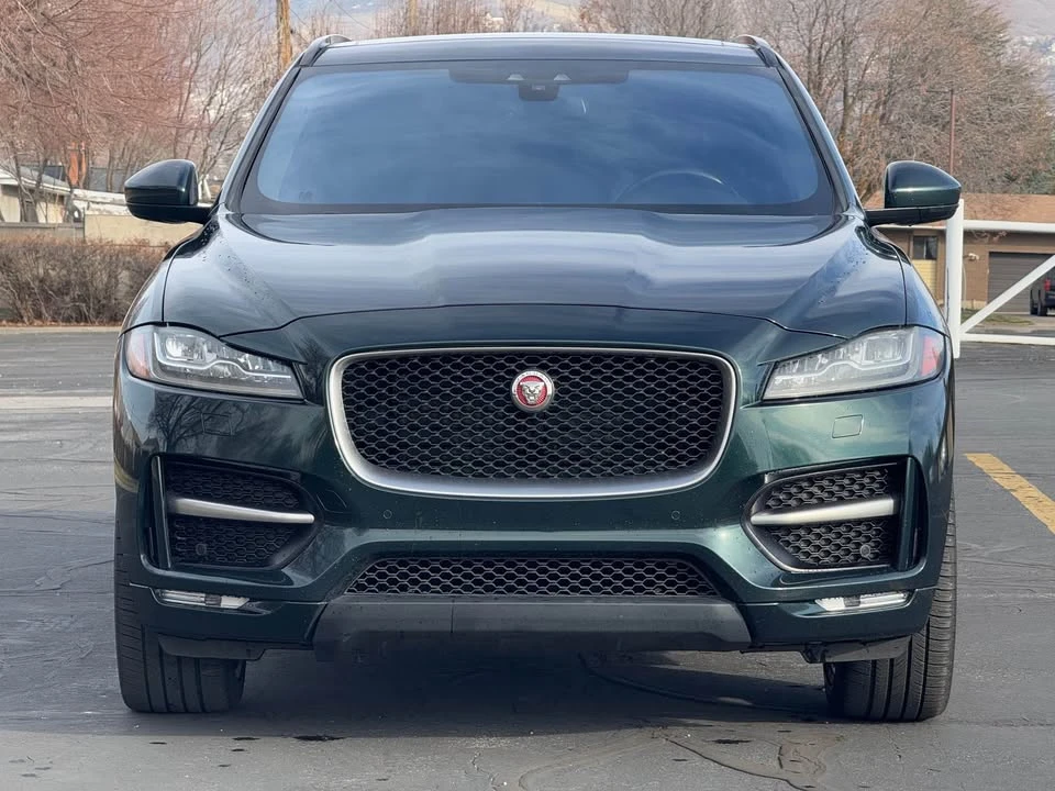 2017 Jaguar F-Pace - Image 2 of 14