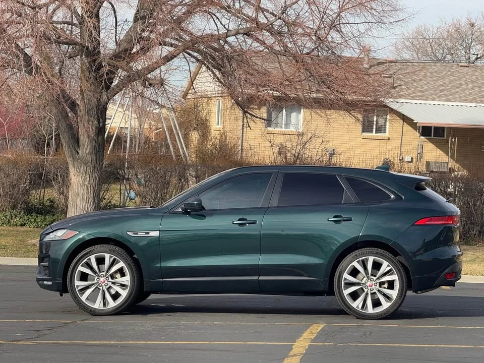 2017 Jaguar F-Pace - Image 7 of 14